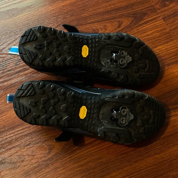 COPY - Bike or Spin shoes with clips - Picture 3 of 3